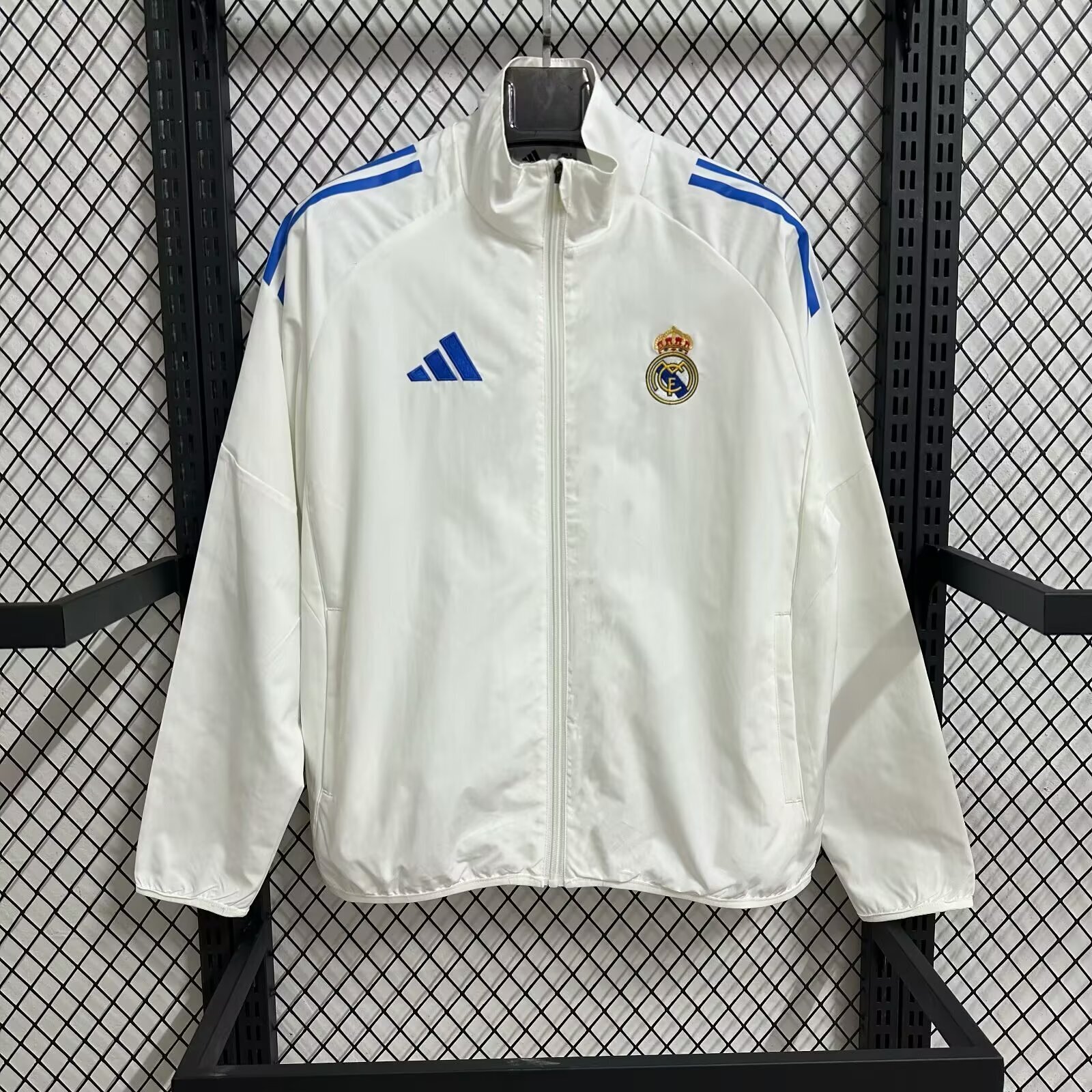AAA Quality Real Madrid 25/26 Wind Coat - White/Blue